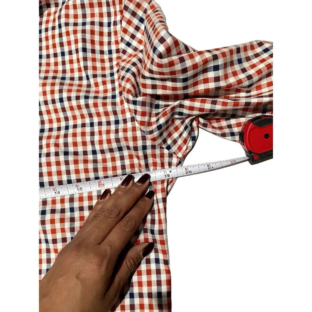 BANANA REPUBLIC SIZE SMALL LONG SLEEVE BUTTON DOWN‎ SHIRT | U1